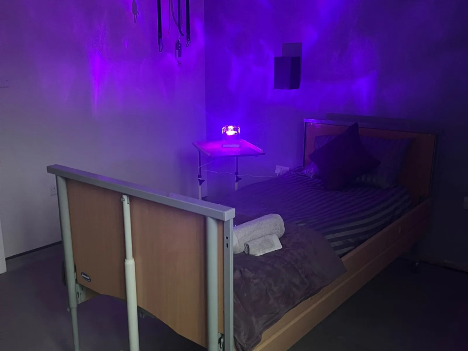 The Benefits of Choosing a Respite Care Facility Over Home-Based Care